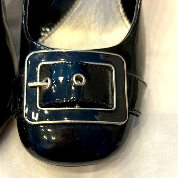 Dexter Women's Black Patent Leather Heels - Picture 5 of 6